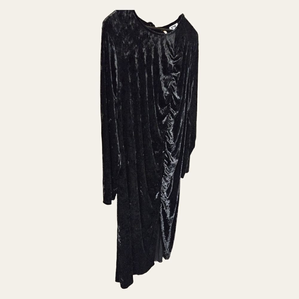 NEW FUTURE COLLECTIVE Plus Size Black Velvet Ruched Open Back A-Line Evening Dre - Picture 5 of 15